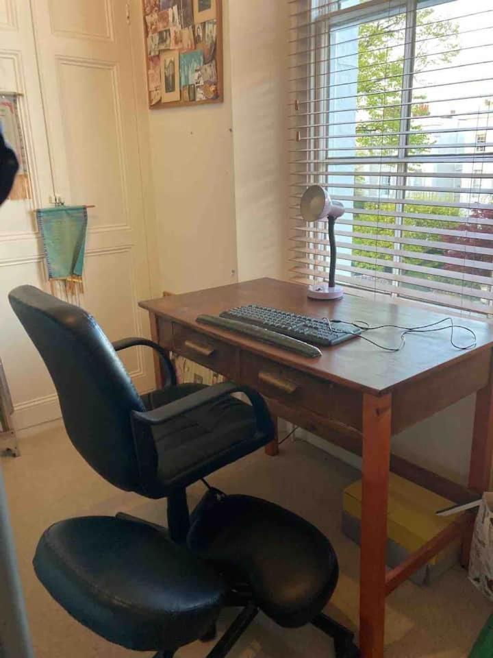 Private Office In Clifton With Free Parking *