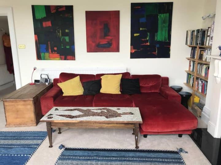 Homestay Private Office In Clifton With Free Parking